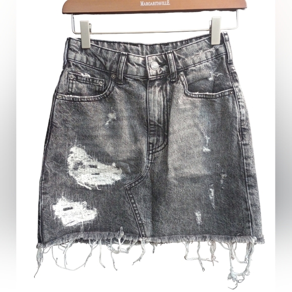 New! SER.O.YA Revolve Alli Distressed Denim Mini Skirt in Phoenix Black size 25 - Picture 5 of 9